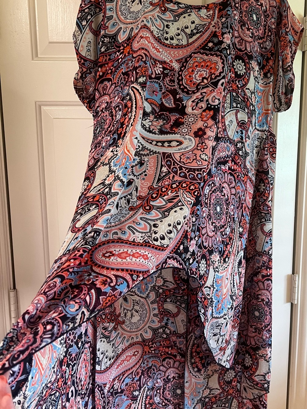 Women's Paisley Print Tunic Top in Coral and Black - Picture 6 of 10